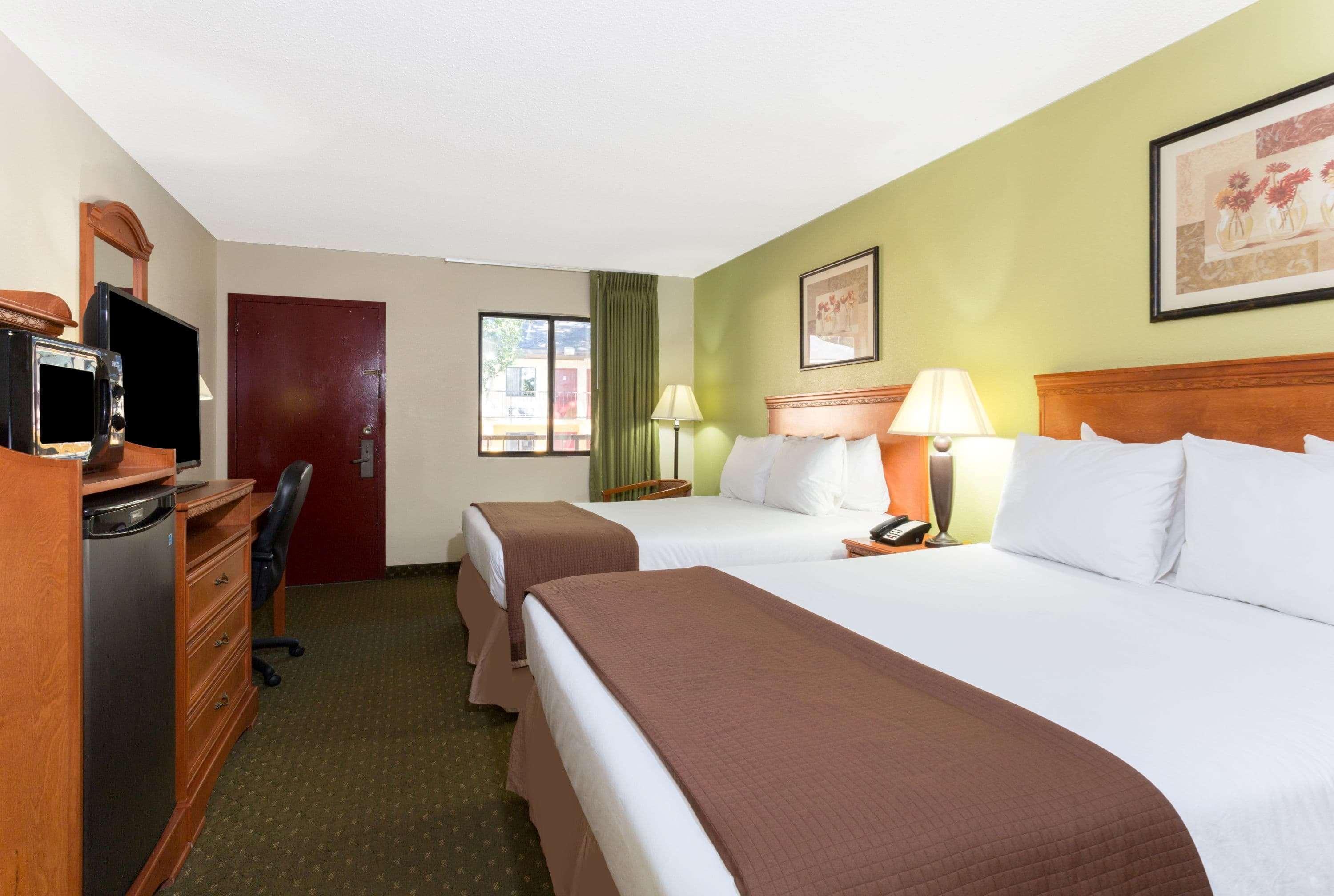 Howard Johnson By Wyndham Tallahassee Luaran gambar