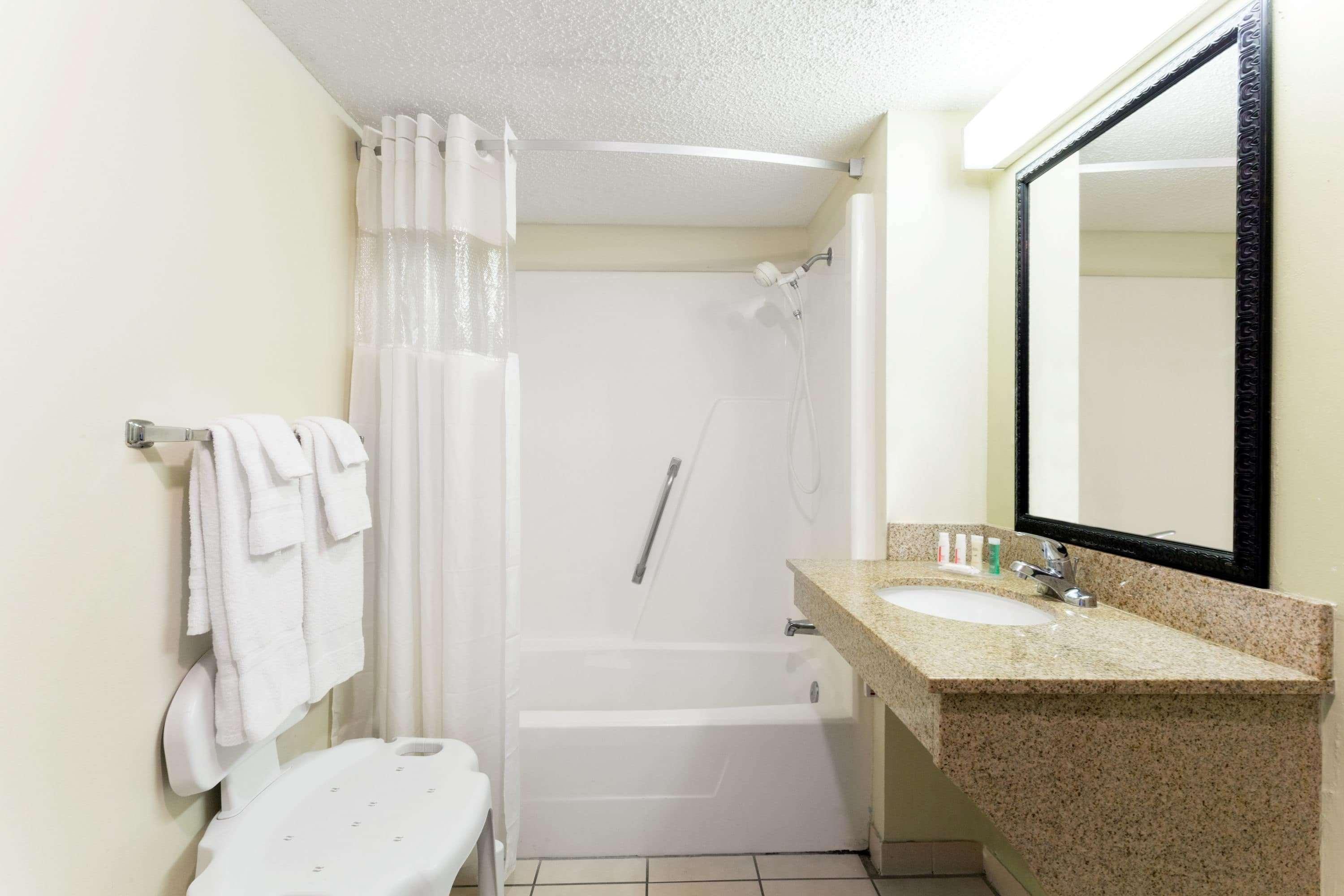 Howard Johnson By Wyndham Tallahassee Luaran gambar